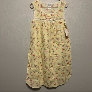 Vintage NWT Character Yellow  Floral Sleeveless Round Hem Night Gown Size Small